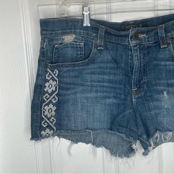 Lucky Brand Rosewood The Cutoff Frayed Embroidered Stretch Jean Shorts 12/31 - Picture 4 of 16